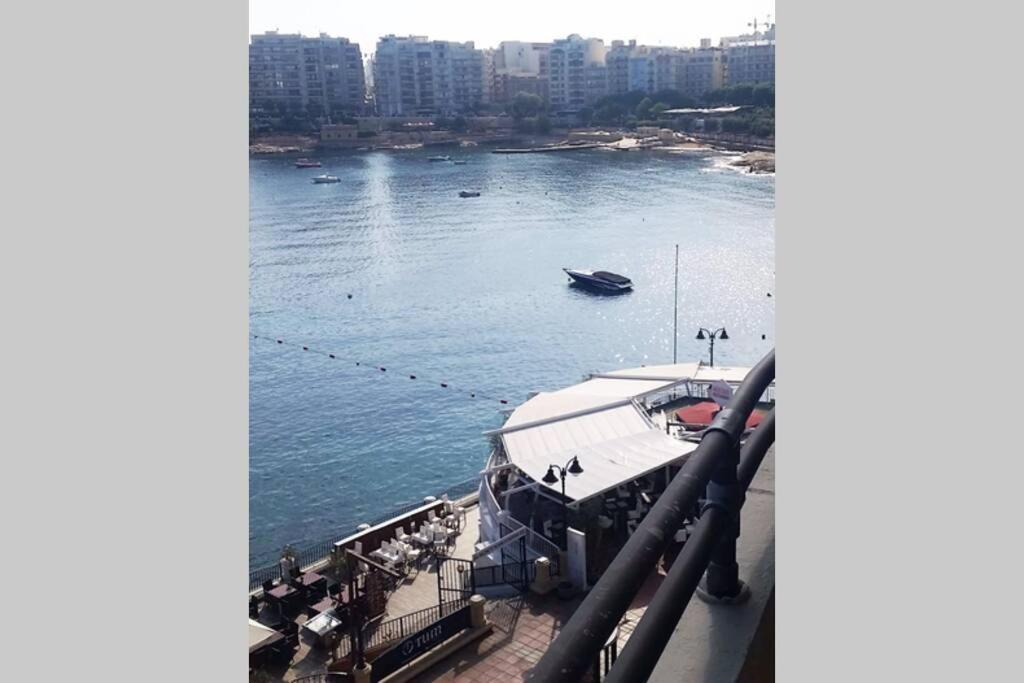 St Julians' Sea Front, Spectacular View, Apartment Saint Julian's Екстериор снимка